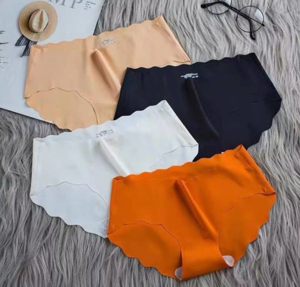 93rb_Celana dalam wanita polos (muat XL)